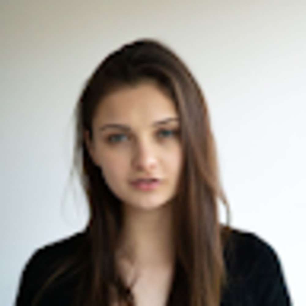 Meet your Posher, Simone